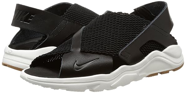 NIKEナイキエア　ハラチ⭐︎ウルトラサンダル⭐︎サイズ7 ナイキ エア ハラチウルトラ サンダル レビュー。本革が使われた